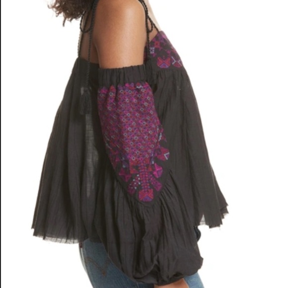 Free people off the shoulder top - Picture 2 of 3